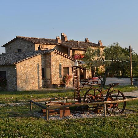 Agriturismo Podere Dell' Olmo 阿米里亚 外观 照片